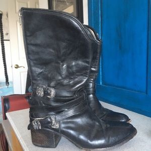 Freebies Pikes size 10